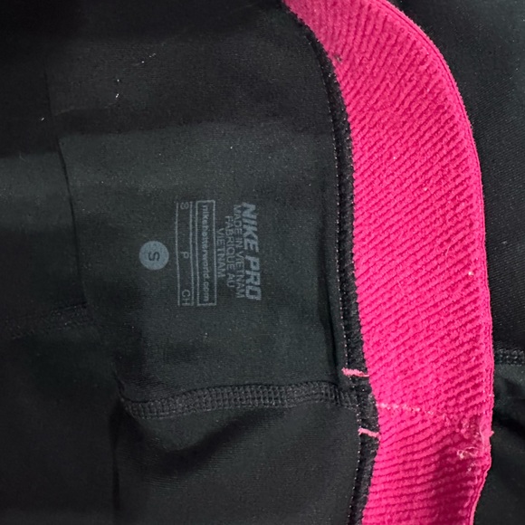 Size Small Nike pro shorts - Picture 3 of 3